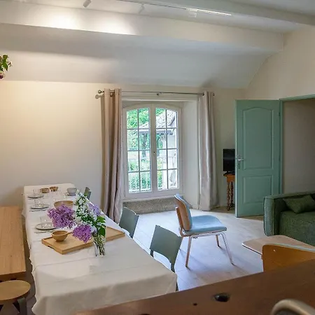 Chateau De - * Joyeux