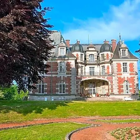 Chateau De - *